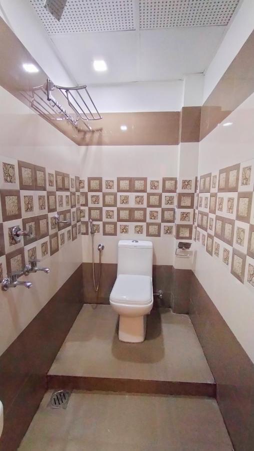 Отель Railview Residency Alappuzha Экстерьер фото